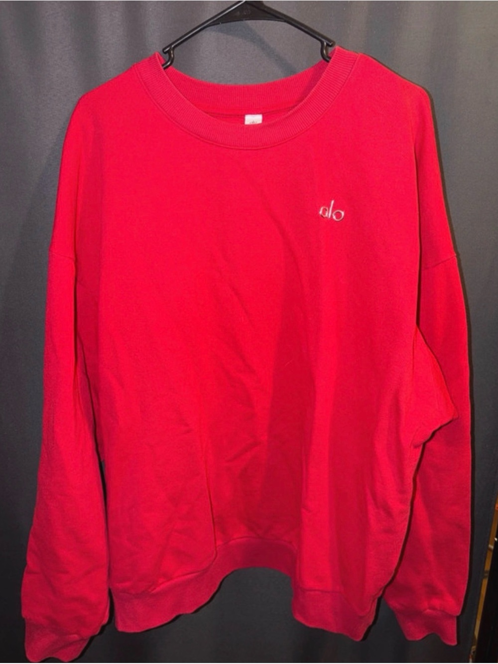 ALO Yoga Crewneck Sweatshirt in Red
